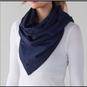 Lululemon Vinyasa scarf NWT